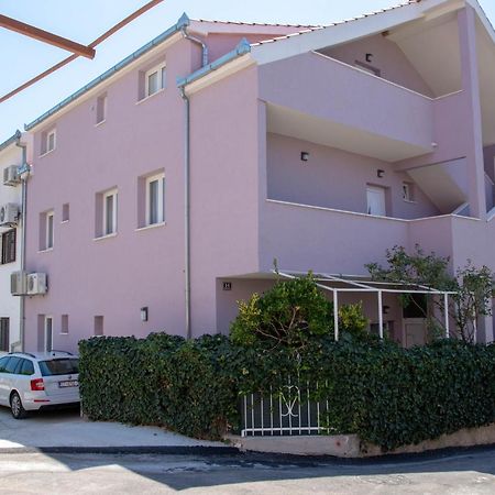 Apartment Ana Kaštela Екстериор снимка