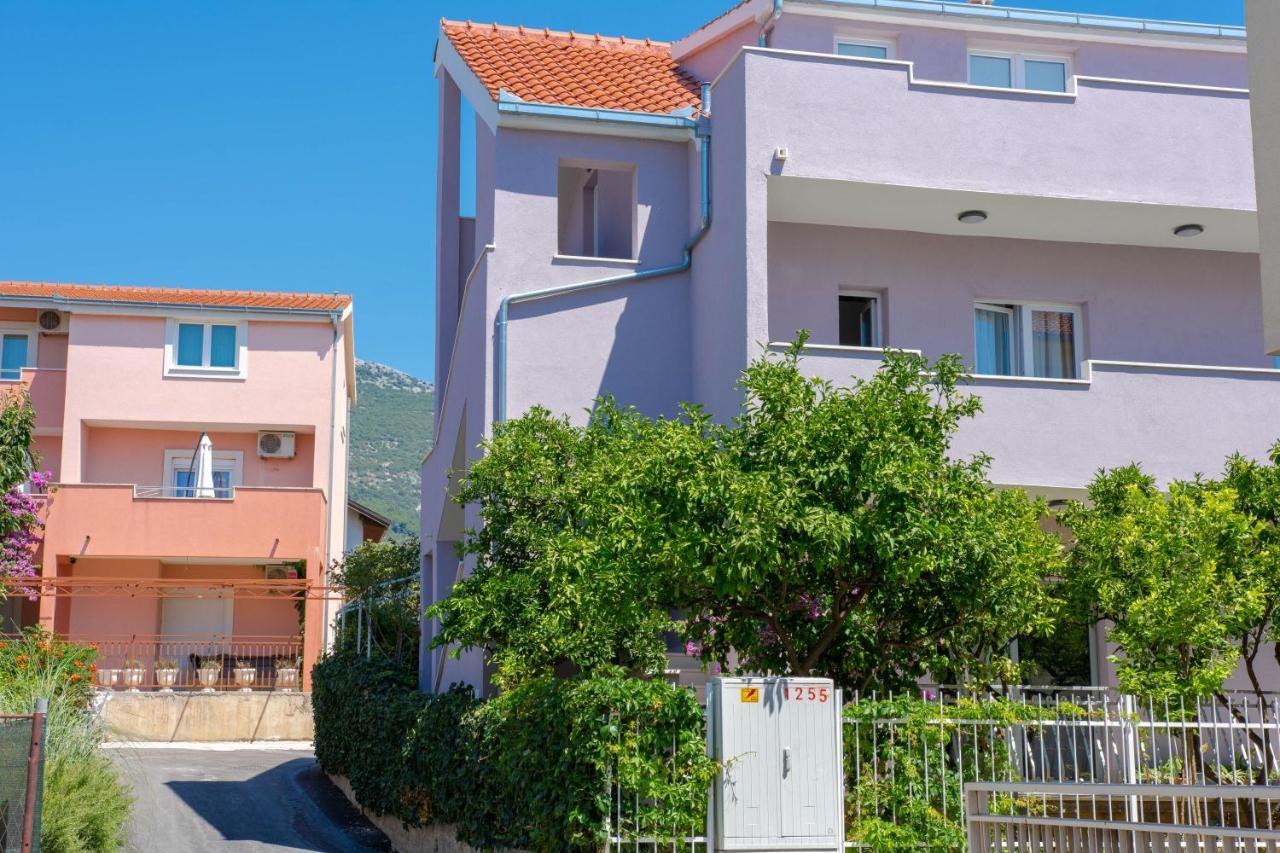 Apartment Ana Kaštela Екстериор снимка