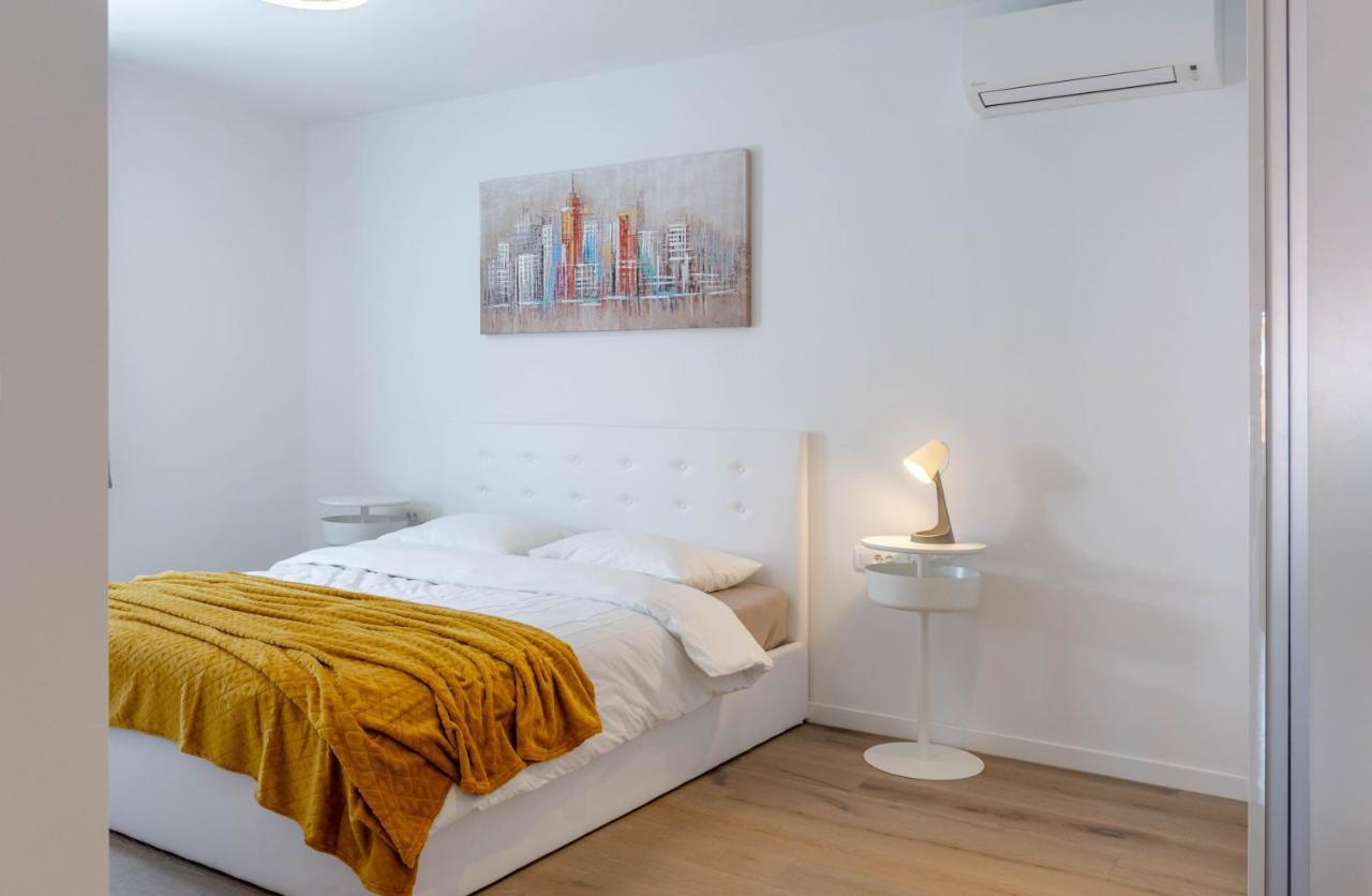 Apartment Ana Kaštela Екстериор снимка