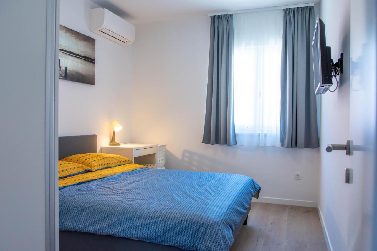 Apartment Ana Kaštela Екстериор снимка