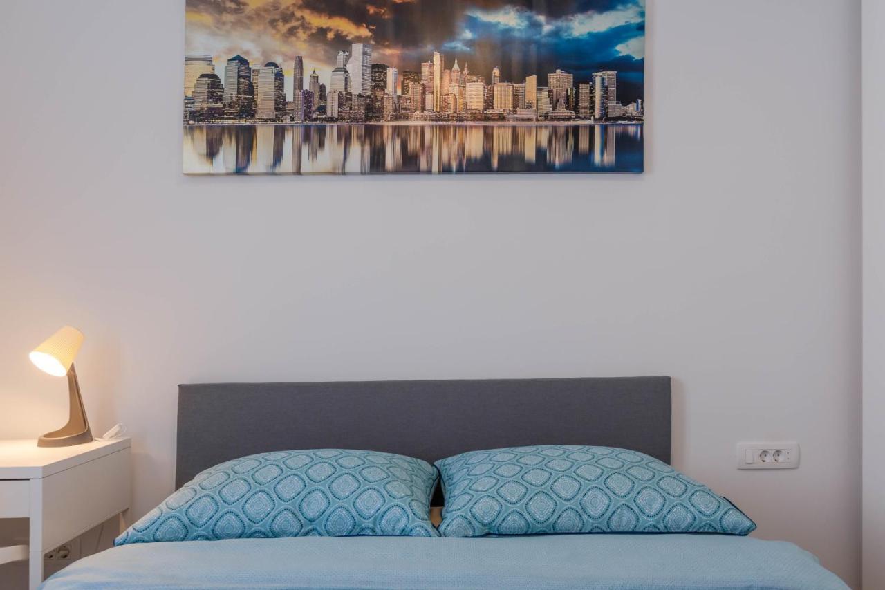 Apartment Ana Kaštela Екстериор снимка