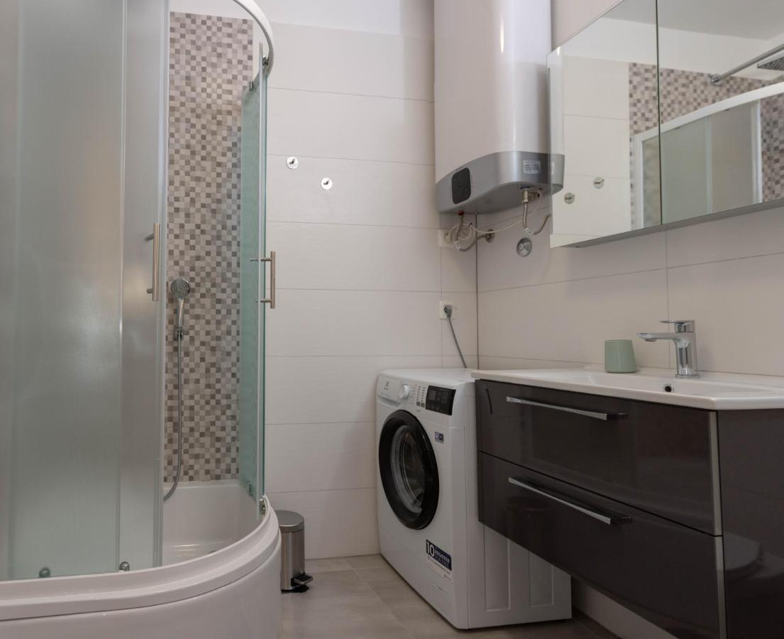 Apartment Ana Kaštela Екстериор снимка