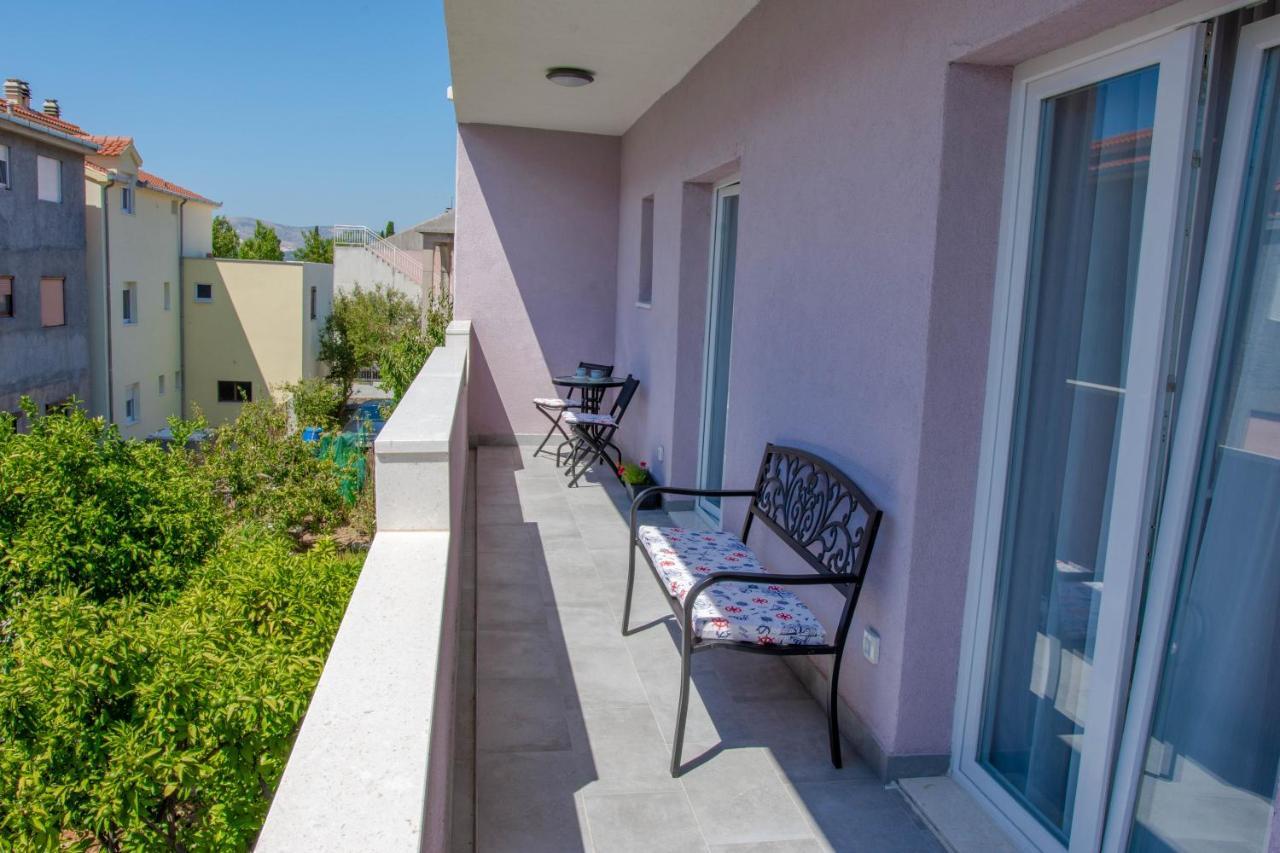 Apartment Ana Kaštela Екстериор снимка
