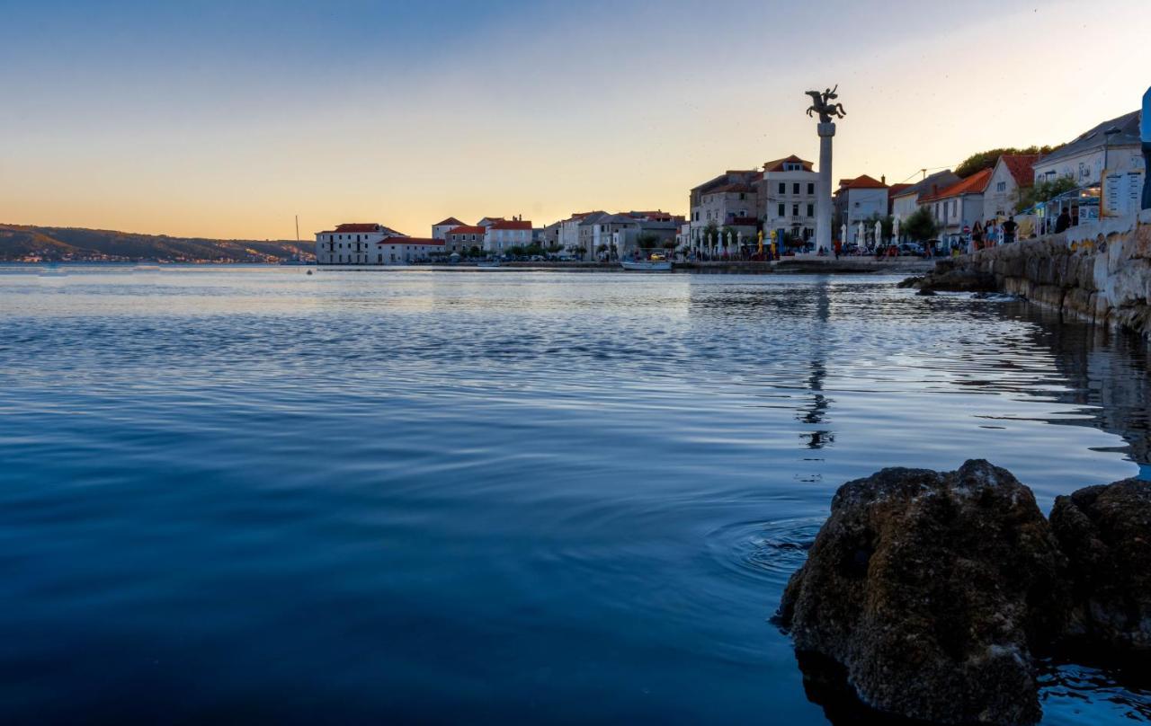 Apartment Ana Kaštela Екстериор снимка